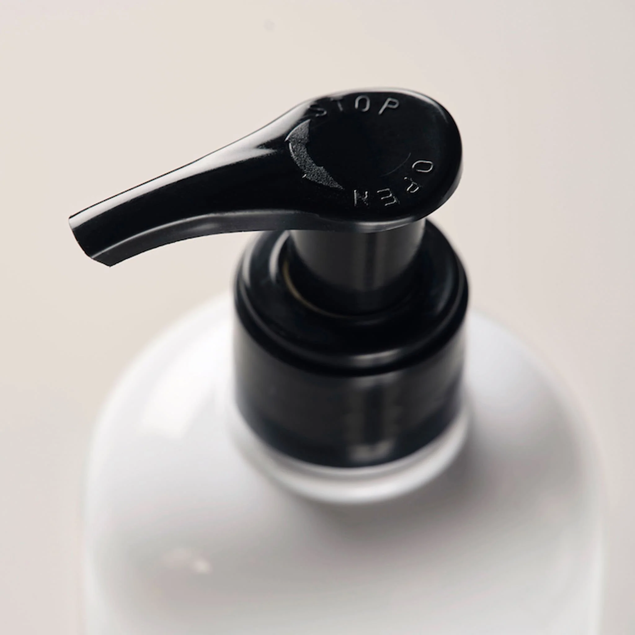 Bois D'Ebene Hand and Body Lotion -  Matiere Premiere - Image 2