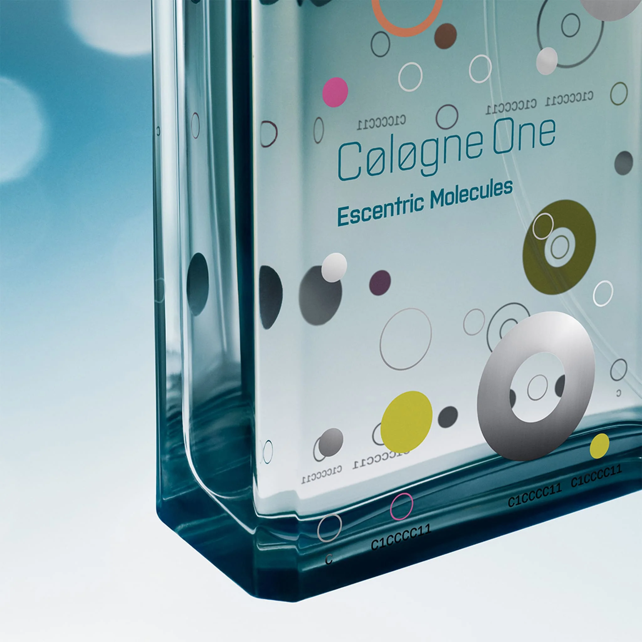 Cologne One - Escentric Molecules - Image 7