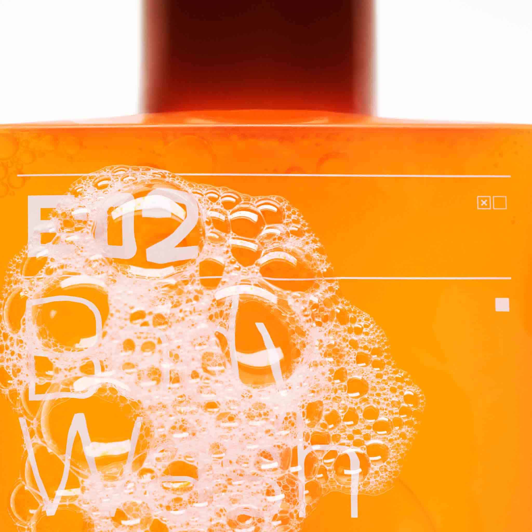 Escentric 02 Body Wash - Escentric Molecules - Image 3