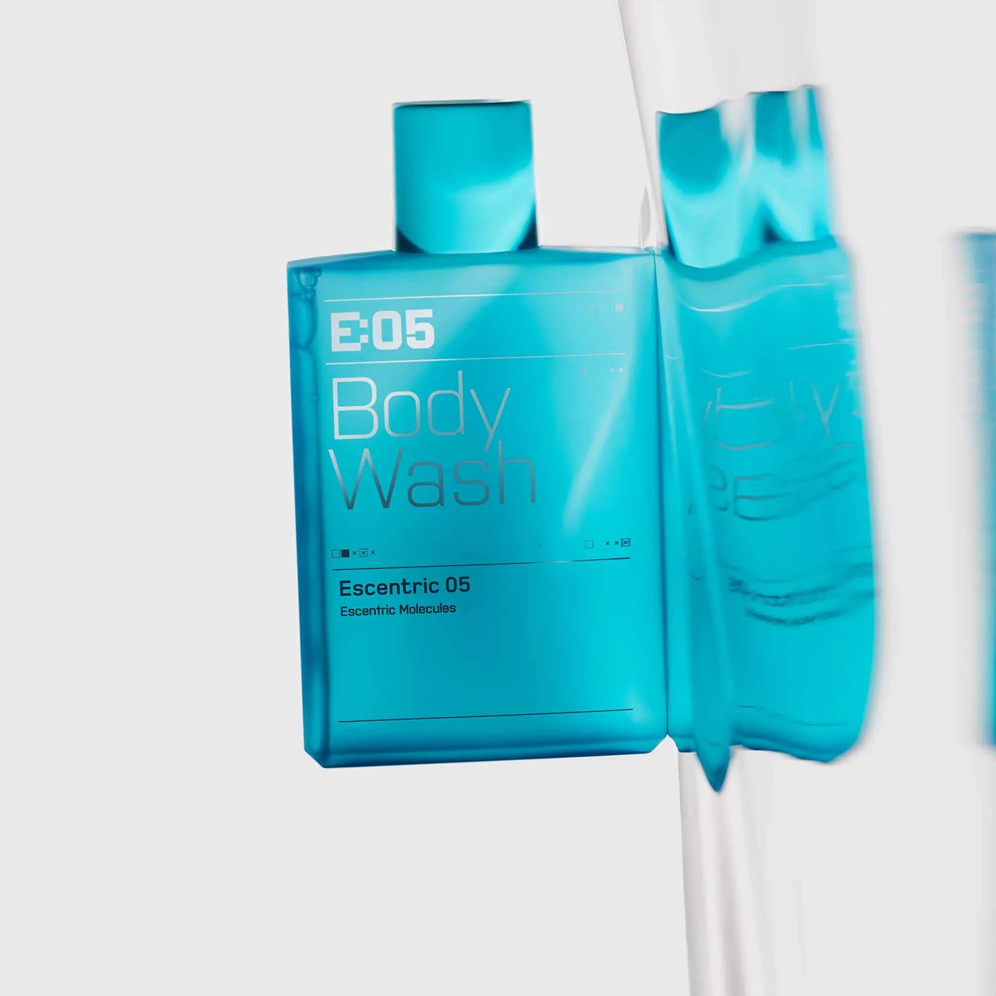 Escentric 05 Body Wash - Escentric Molecules - Image 3