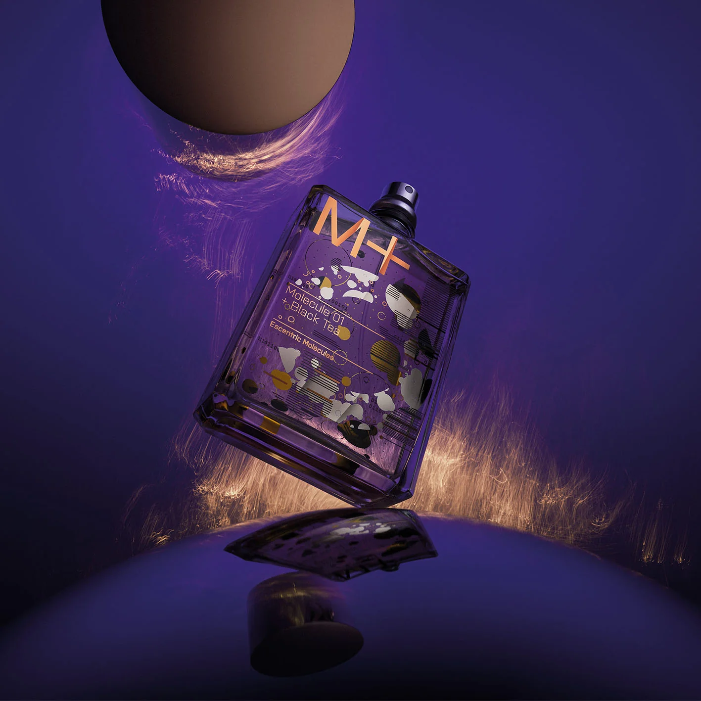 Molecule 01 + Black Tea - Escentric Molecules - Image 3