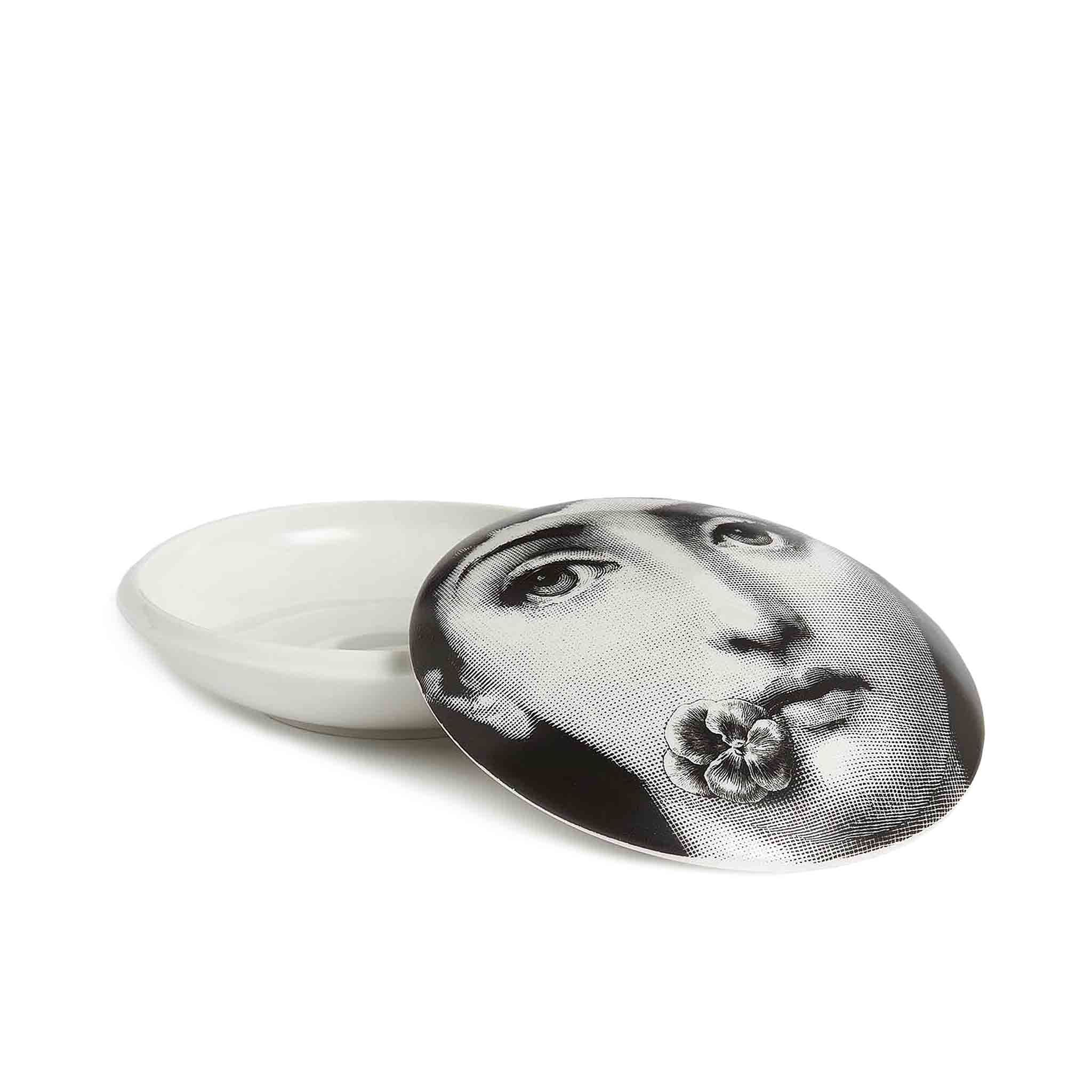 Scatola Tonda Tema e Variazioni N.137 - Fornasetti - Image 2