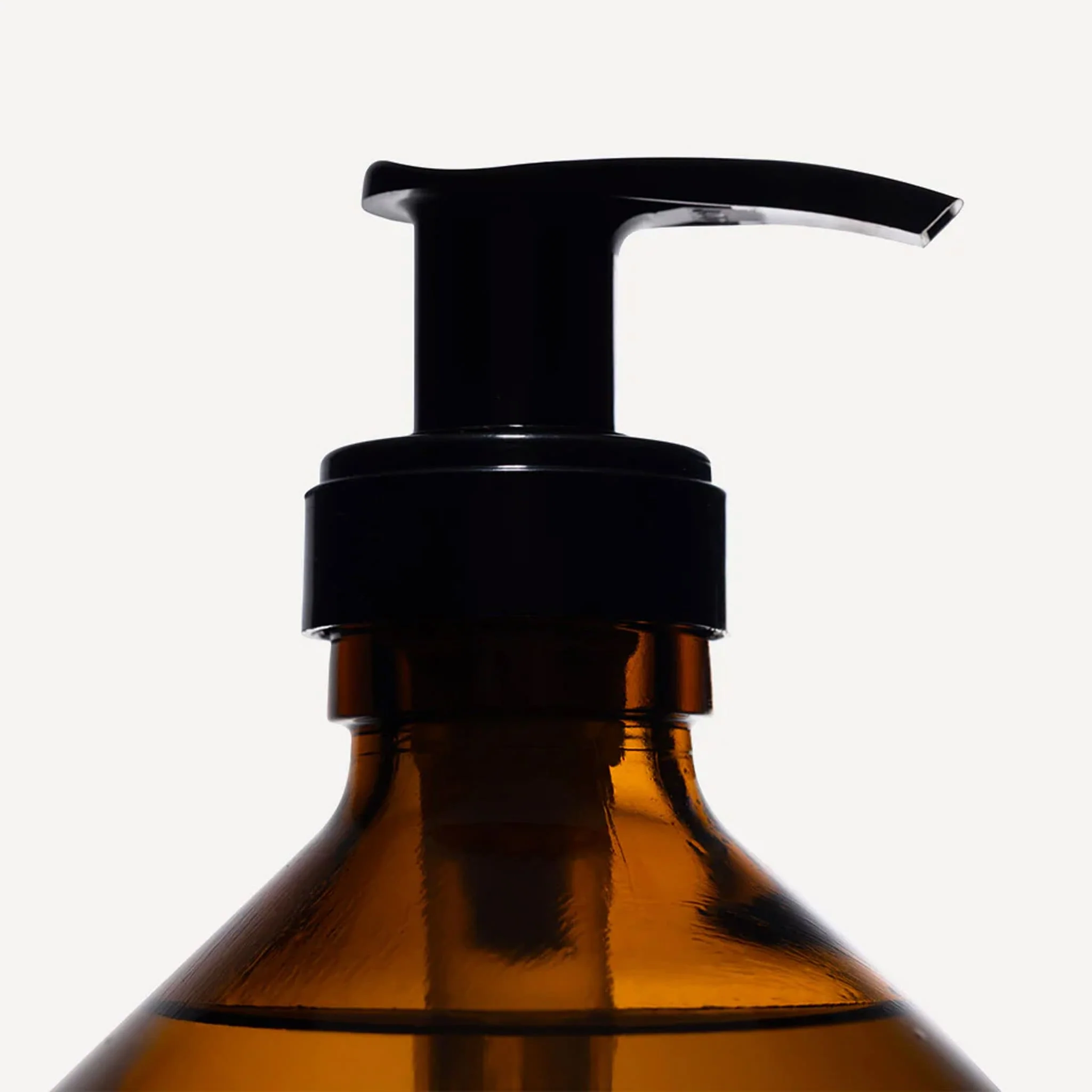 The Musc Sapone Liquido Corpo e Mani - Essential Parfums - Image 2
